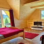 Eco Z Duzym Ogrodem I Widokiem Шале Мужасихле
