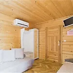 Eco Z Duzym Ogrodem I Widokiem