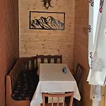 Eco Z Duzym Ogrodem I Widokiem シャレー