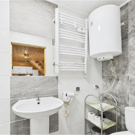 Eco Z Duzym Ogrodem I Widokiem