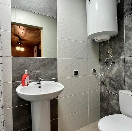 Eco Z Duzym Ogrodem I Widokiem *