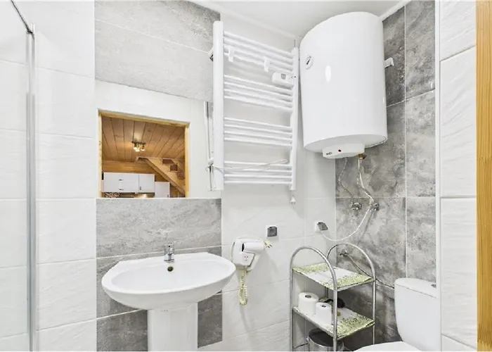 Eco Z Duzym Ogrodem I Widokiem