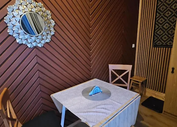 Eco Z Duzym Ogrodem I Widokiem בקתה